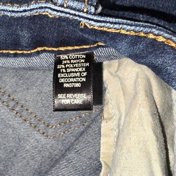 Cato Premium Contemporary Skinny Kick Straight Leg Dark Wash Jeans Size 12 - Picture 4 of 6